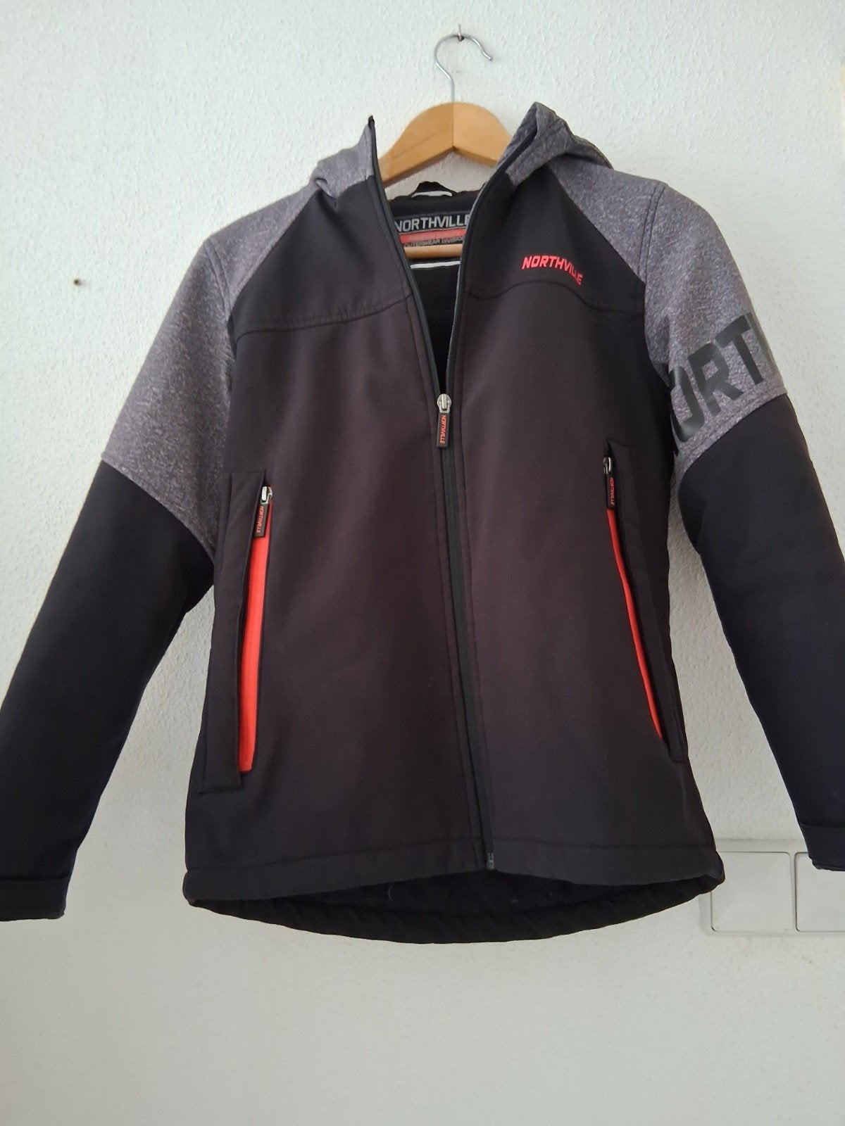Northville Softshell Jas - Winddicht & Waterafstotend, Ophalen of Verzenden, Gebruikt, Northville, Jongen of Meisje