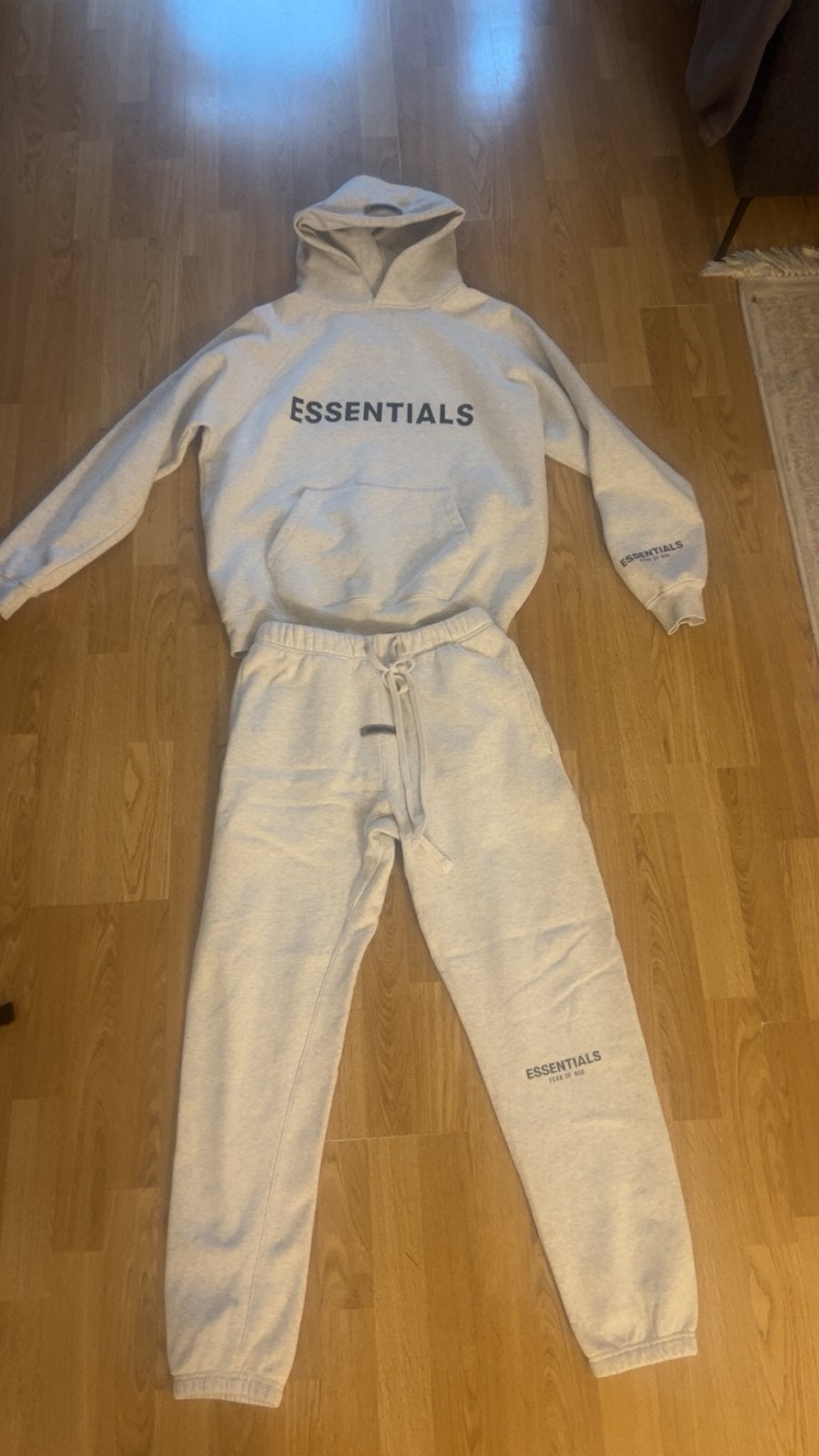 Essentials trainingspak grijs maat M, Ophalen of Verzenden, Nieuw