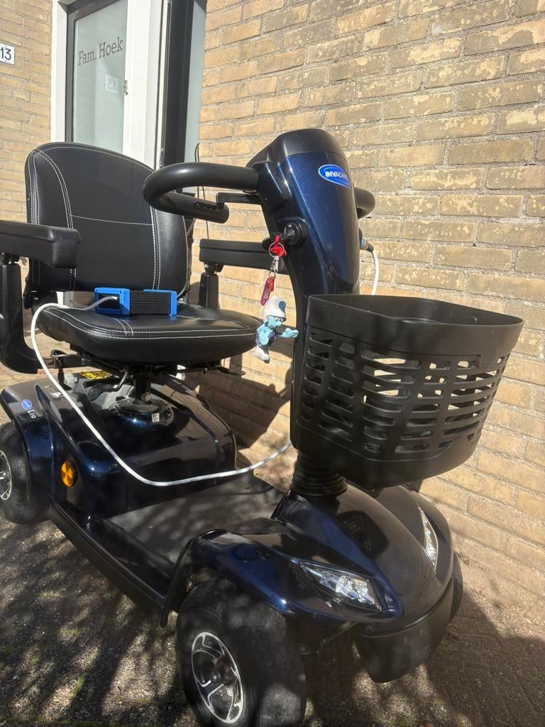 Scootmobiel invacare, Ophalen, Zo goed als nieuw