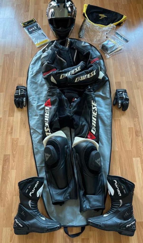 Dainese Motorpak (combipak) met helm, handschoenen, laarzen, Motoren, Kleding | Motorkleding, Ophalen of Verzenden, Tweedehands