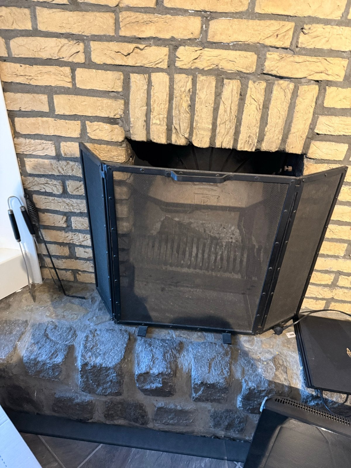 Zwart metalen haardscherm voor open haard, Huis en Inrichting, Ophalen, Gebruikt, Inbouwhaard, Houthaard