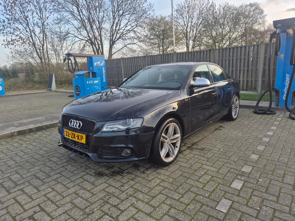 Audi A4 3.2 FSI Quattro 2008, Auto's, Audi, Zwart, Zwart, Handgeschakeld, Vierwielaandrijving