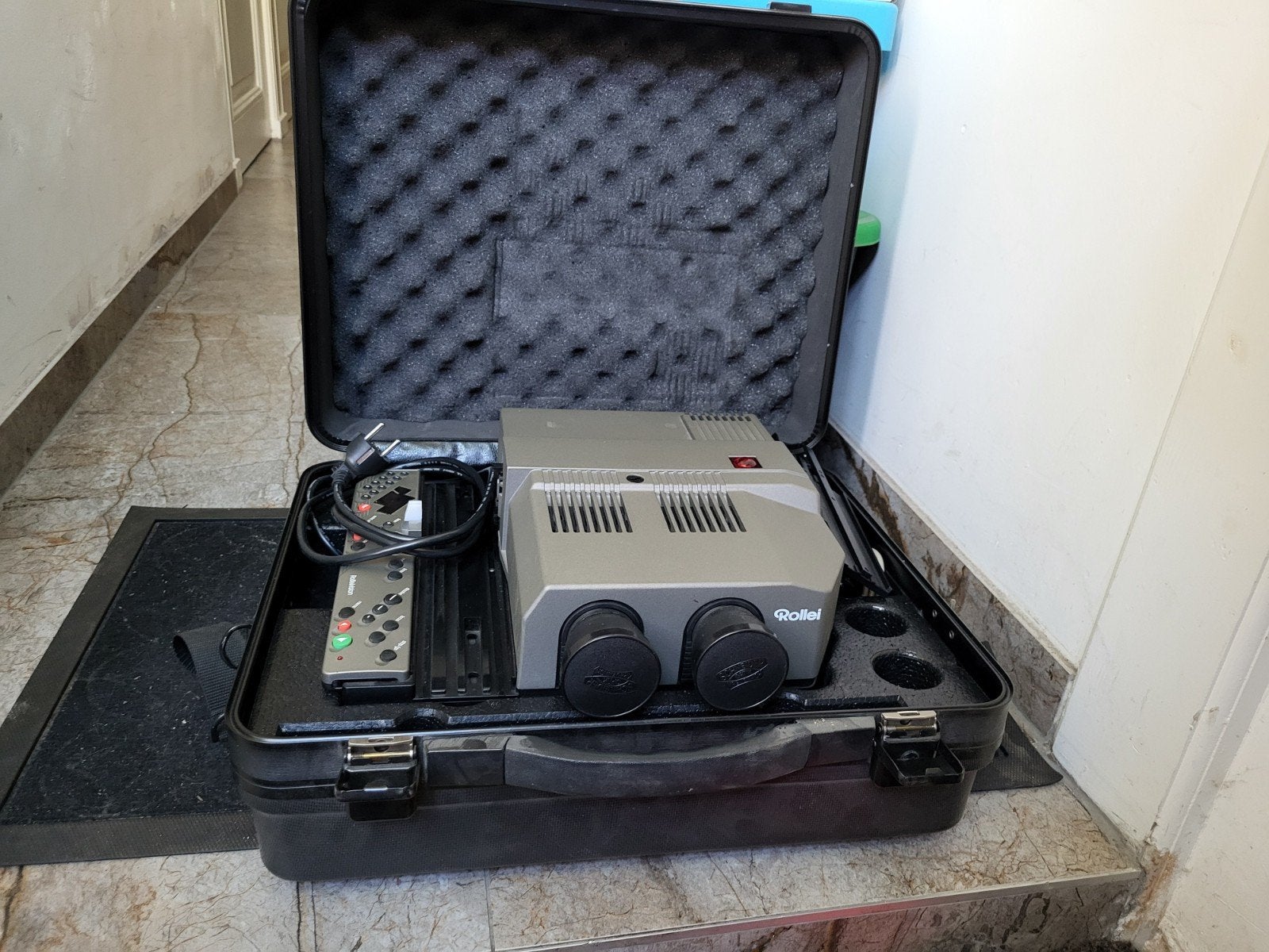 Rollei diaprojector met 2 projectielenzen, Ophalen of Verzenden, Gebruikt