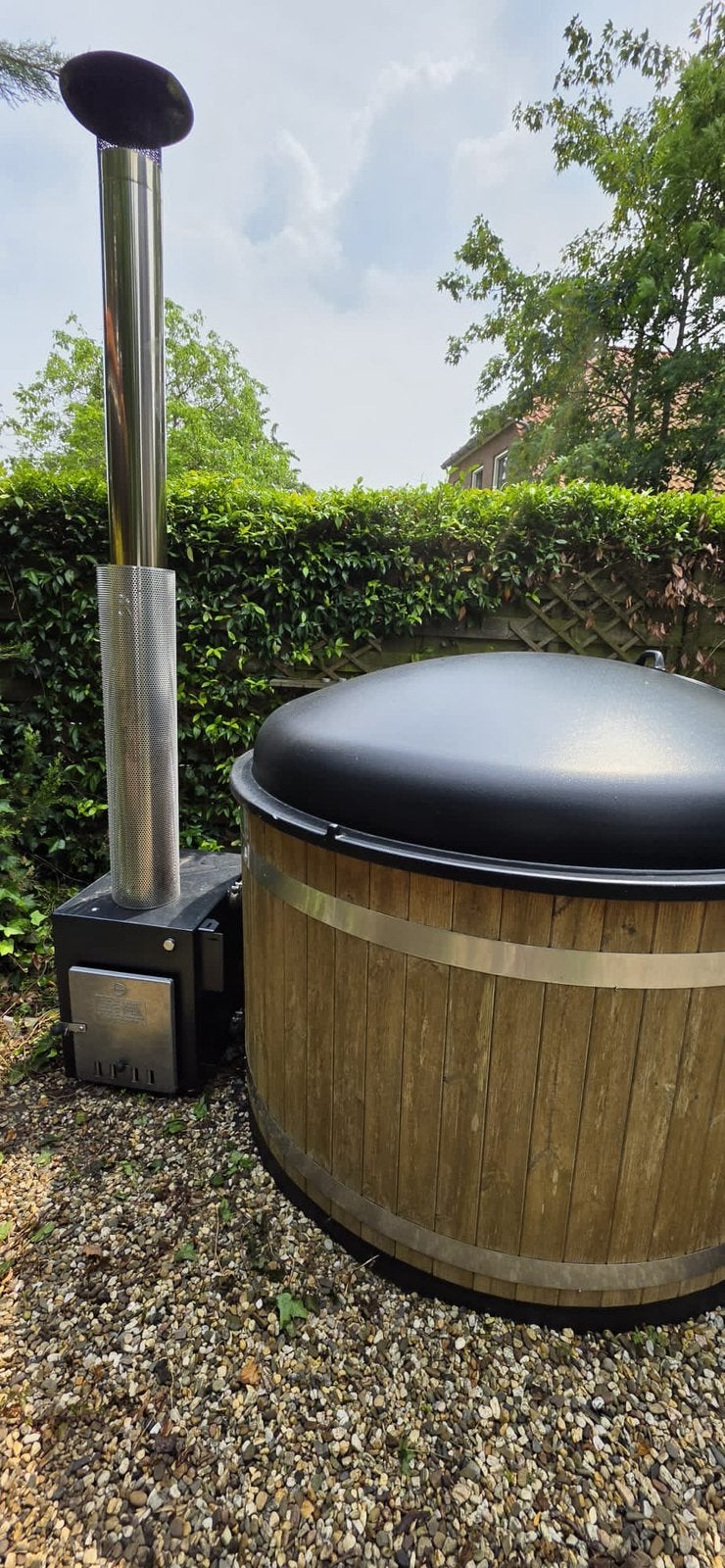 Nieuwstaat gebruikte KIRAMI hottub - cube -netjes -€4260 new, Tuin en Terras, Ophalen, 7921AE, Fast Fair b.v., Zo goed als nieuw