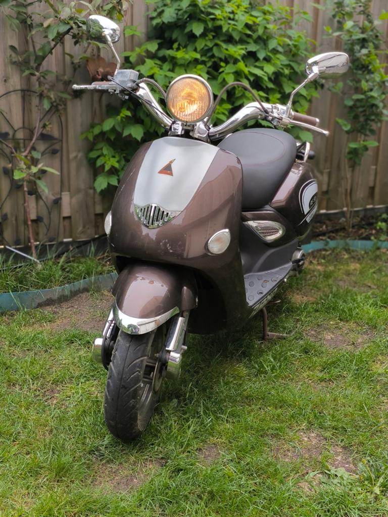 Turbho RE-50 | 5950 km | rijdt perfect | retro Vespa look, Ophalen, Benzine