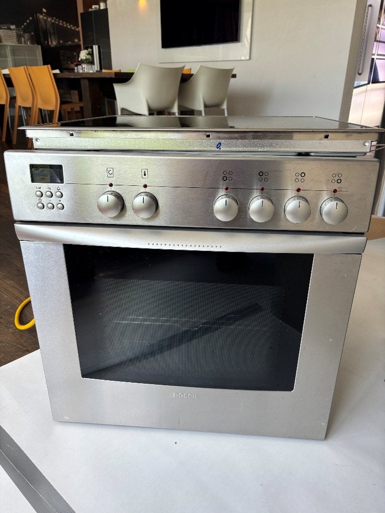 Oven en kookplaat Bosch, Witgoed en Apparatuur, Fornuizen, Ophalen, Gebruikt, Keramisch, 4 kookzones