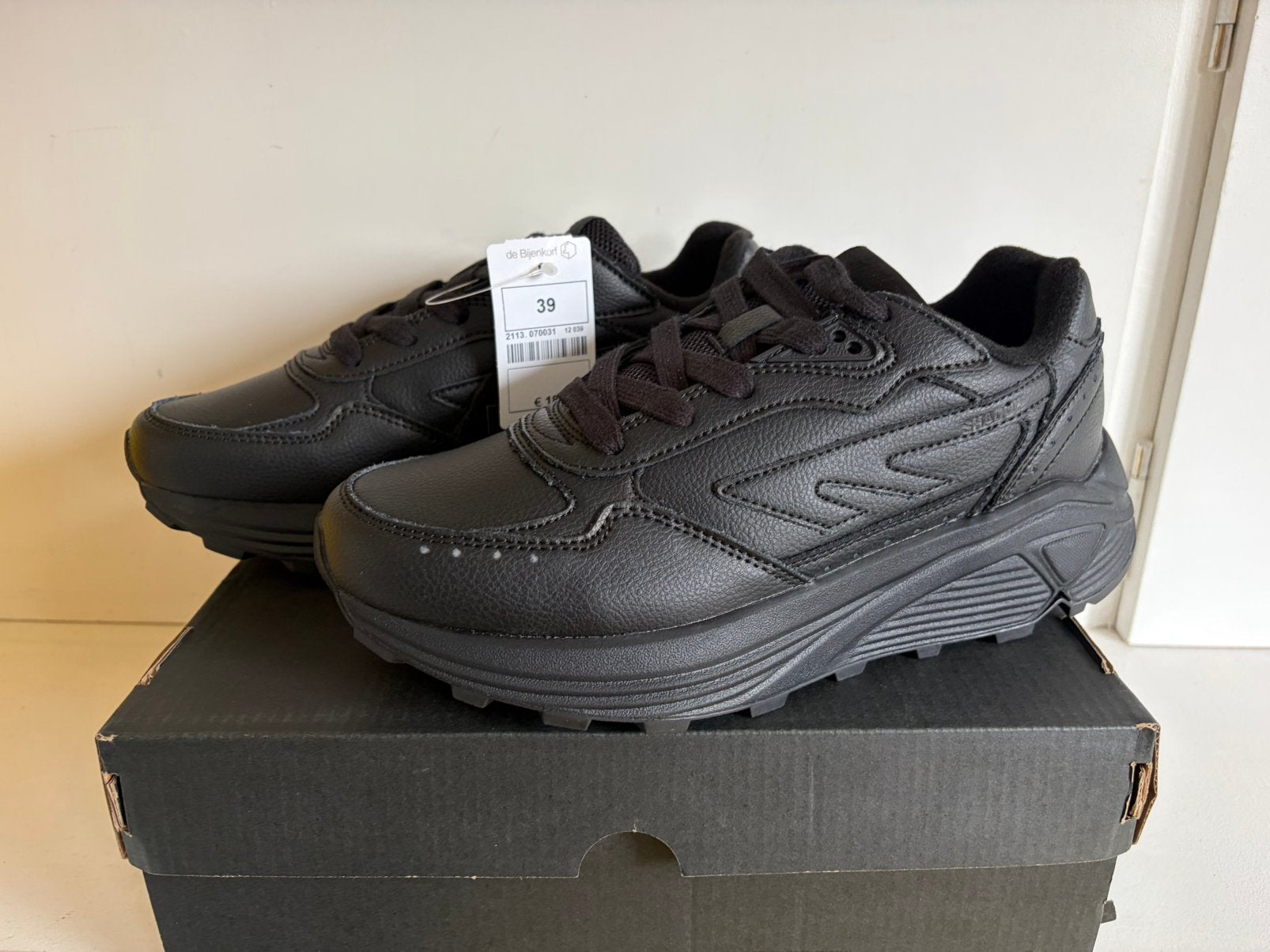 HI-TEC HTS shadow maat 39 nieuw, Zwart, Nieuw, Ophalen of Verzenden, Sneakers of Gympen