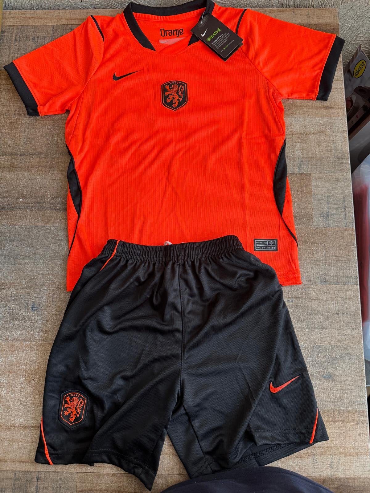 Nederlands elftal voetbal tenue WK 2026 kindertenue, Maat XS of kleiner, Ophalen of Verzenden, Nieuw, Set