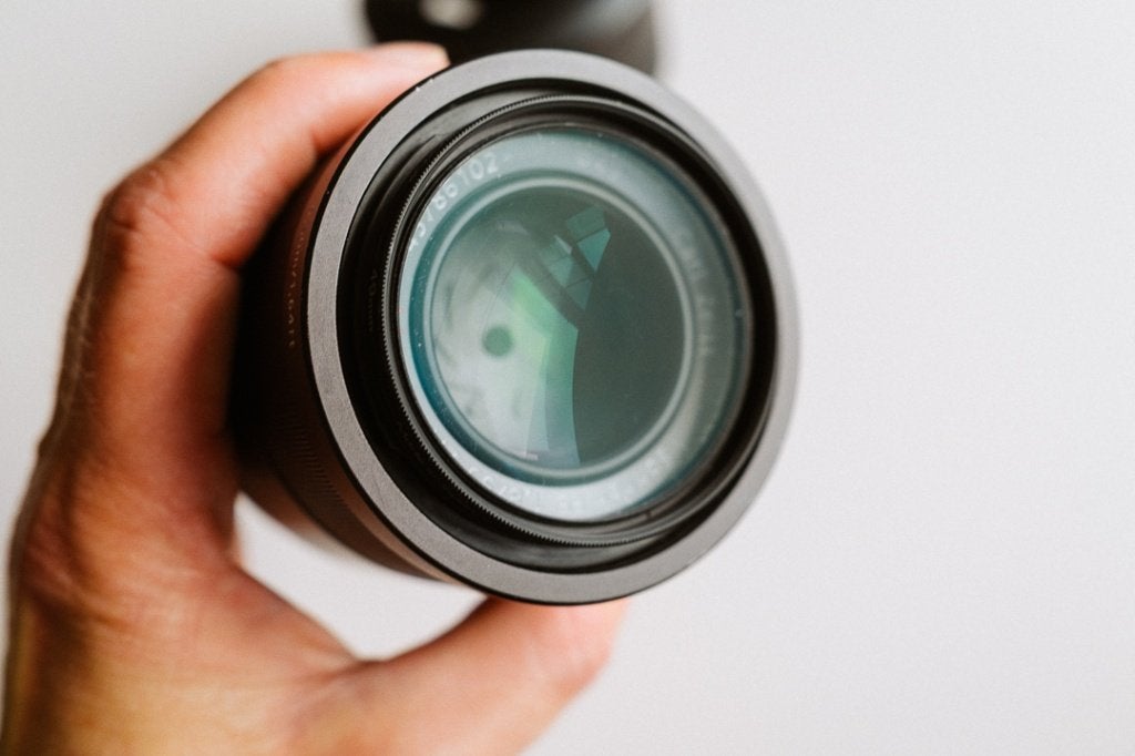 Sony 55mm f/1.8 FE Zeiss Sonnar T*, Ophalen of Verzenden, Zo goed als nieuw, Standaardlens