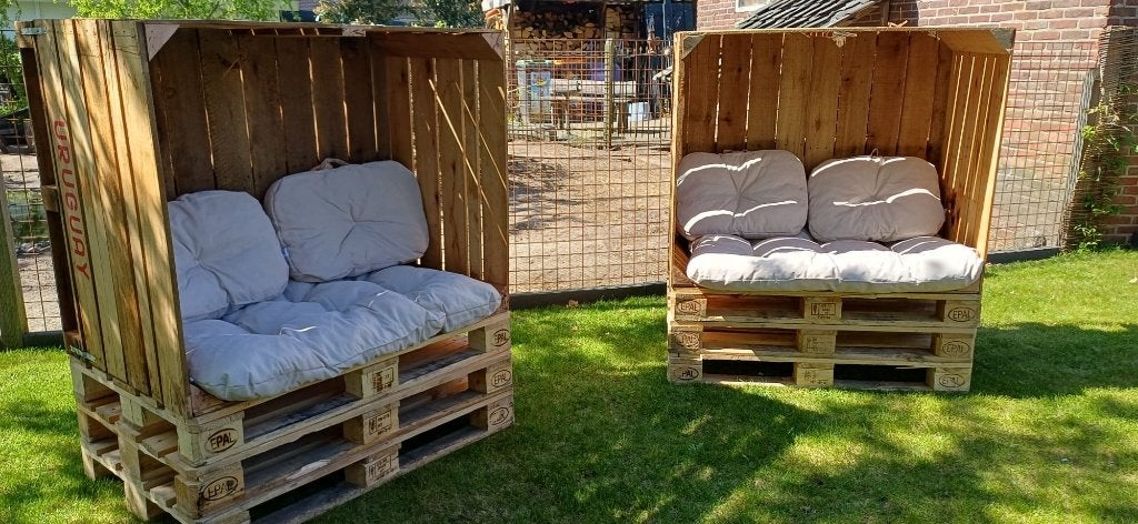 Loungeset van houten pallets, Tuin en Terras, Tuinsets en Loungesets, 2 zitplaatsen, Ophalen of Verzenden, Zo goed als nieuw, Loungeset