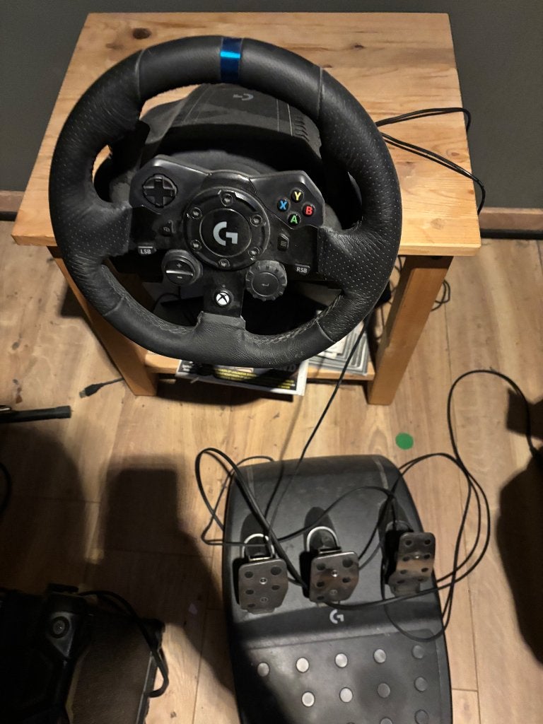 logitech g923, Spelcomputers en Games, Ophalen of Verzenden, Zo goed als nieuw, Xbox Series S