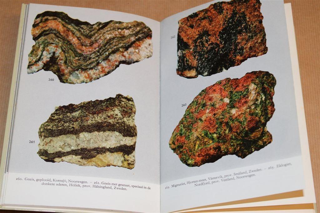 Vintage — Mineralen & Gesteenten [1970] — Rijk Geïllustreerd, Boeken, Natuur, Ophalen of Verzenden, Gelezen