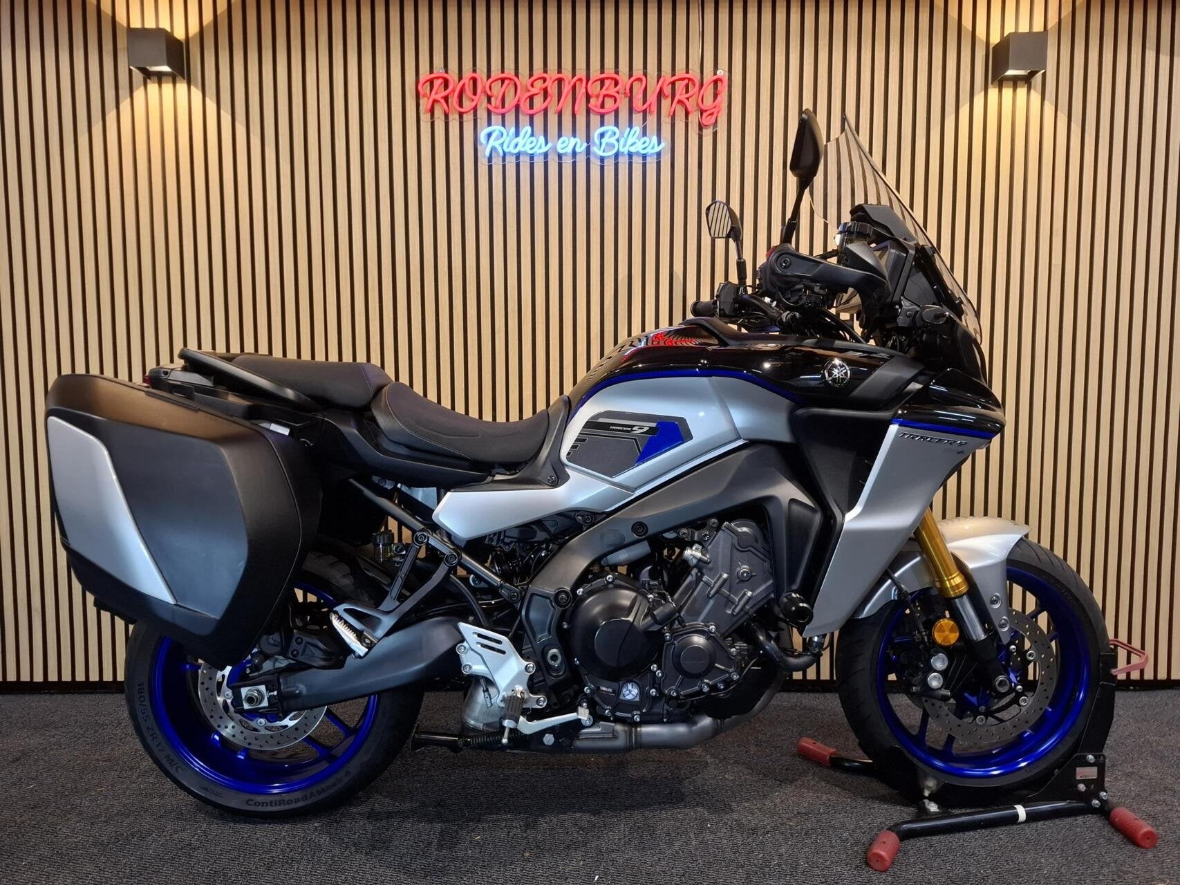 Yamaha Tracer 9 GT+ 2023 tracer 9 gt, Motoren, 890 cc, Bedrijf, Handvatverwarming, Yamaha