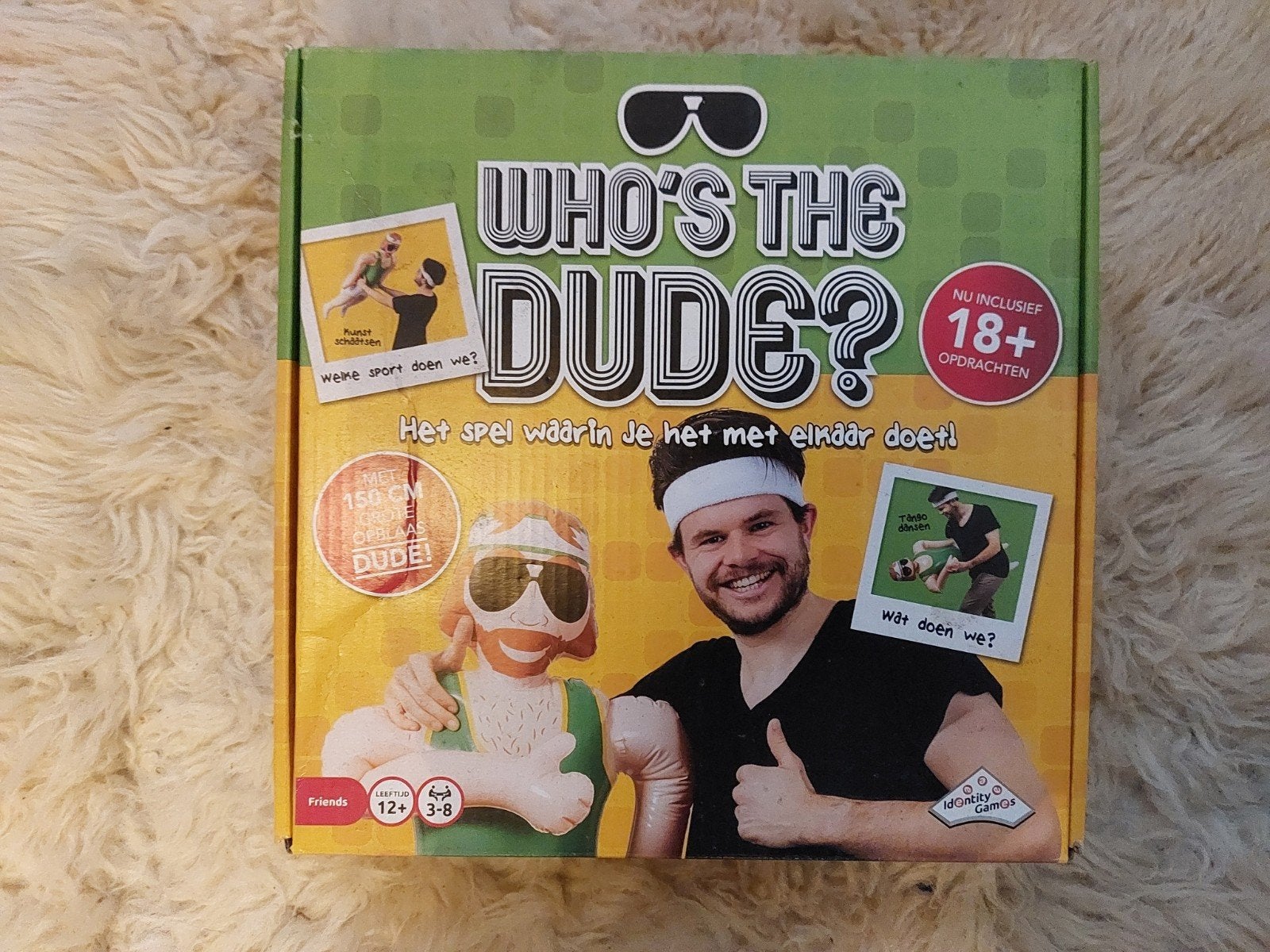 Who's The Dude? Gezelschapsspel - Nieuwstaat, Drie of vier spelers, Ophalen, Zo goed als nieuw, Identity Games