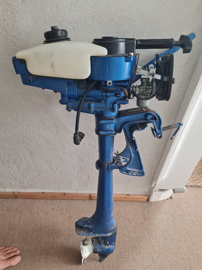 Evinrude 2 pk buitenboordmotor 1981(bougie verzopen/opknap), Ophalen, Gebruikt, Motor en Techniek