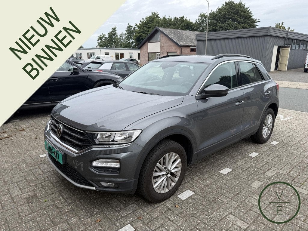 Volkswagen T-Roc 1.5 TSI Style | Camera | Keyless |, 1254 kg, Stof, 4 cilinders, 150 pk