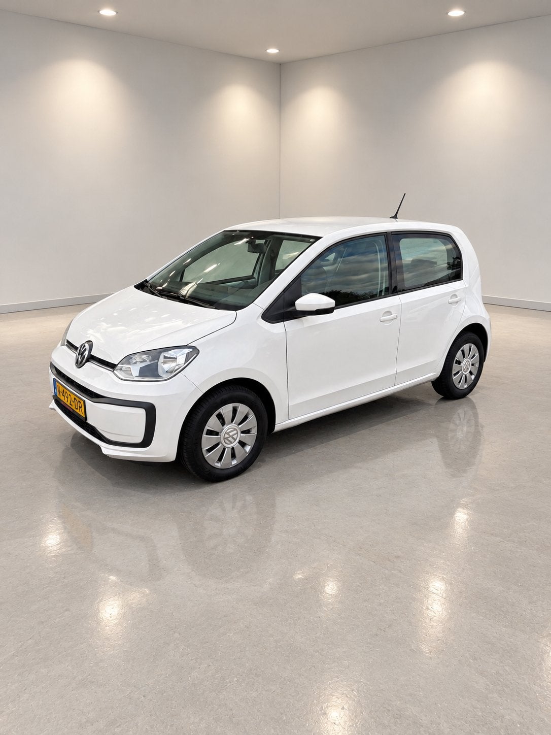 Volkswagen up! 1.0 Ecofuel 68PK 5D BMT 2018 Wit, Voorwielaandrijving, 37 €/maand, CNG (Aardgas), 4 stoelen