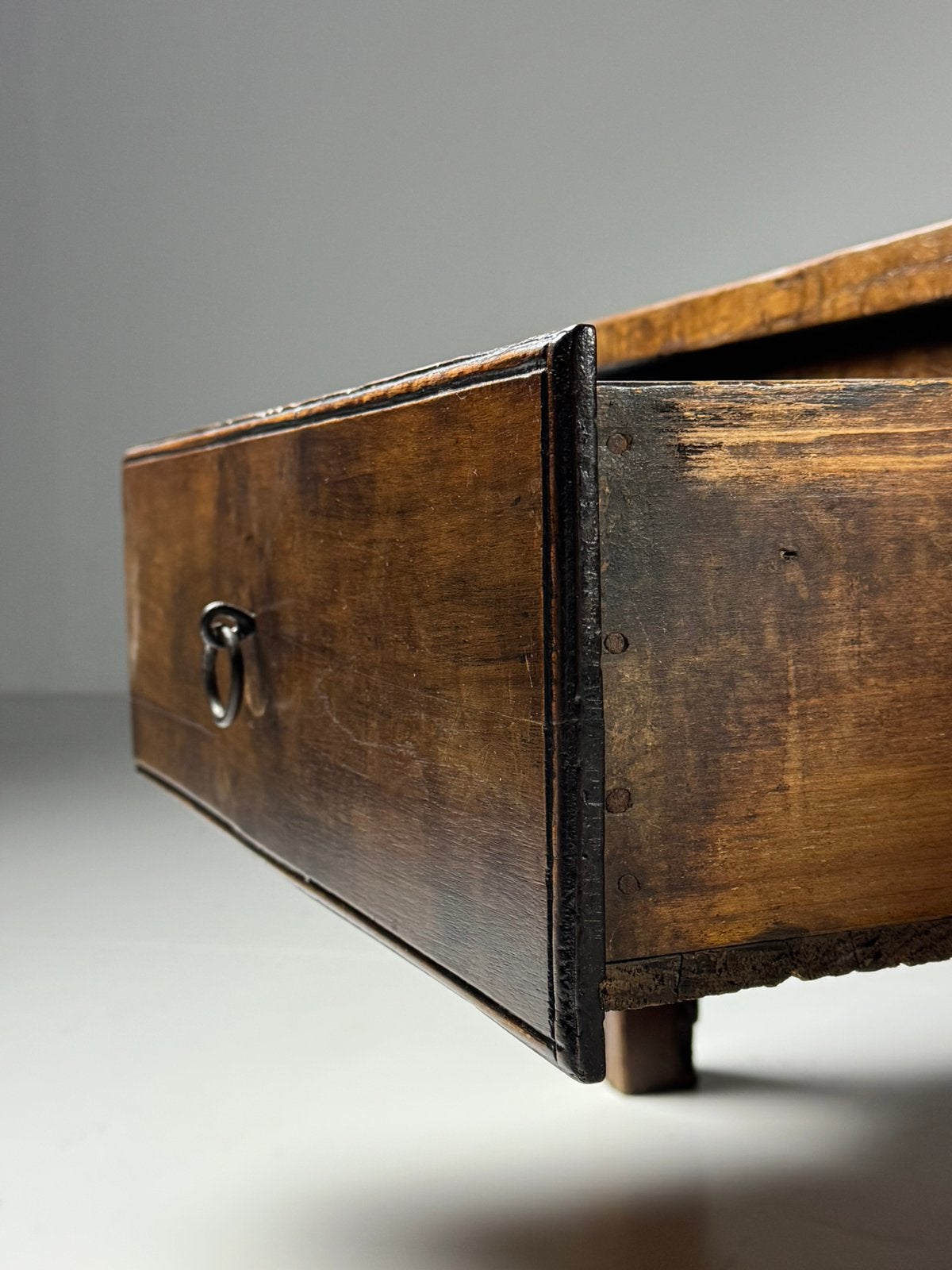 Spaanse salontafel 18e eeuw, Antiek en Kunst, Antiek | Meubels | Tafels, Ophalen