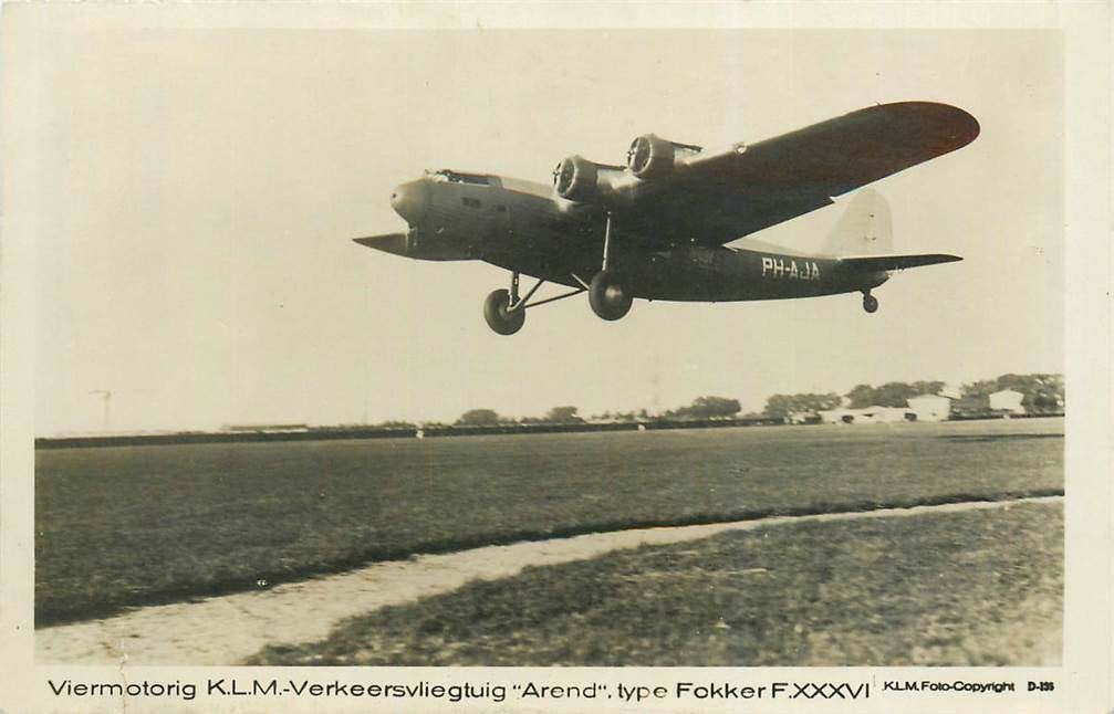 304-239-025 Amsterdam KLM-Viermotorig-Verkeersvliegtuig Are, Verzamelen, Ansichtkaarten | Nederland, Verzenden, Voor 1920, Noord-Holland