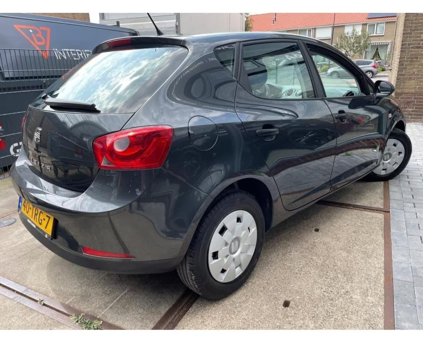 Seat Ibiza Club 1.2 44KW 5DRS 2012 Grijs/ Airco, Auto's, Voorwielaandrijving, Stof, 1198 cc, Handgeschakeld