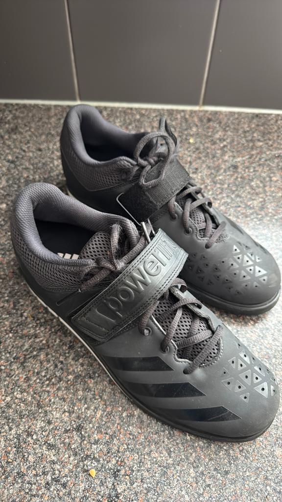 Adidas Powerlift 4 powerlift schoenen - Maat 44, Ophalen of Verzenden, Zo goed als nieuw, Overige typen