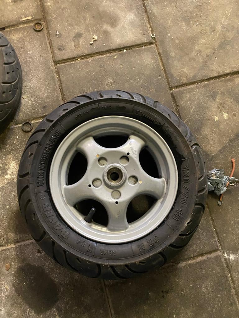 Hexagon velg met Heidenau band - nette staat, Fietsen en Brommers, Brommeronderdelen | Scooters, Ophalen, Gebruikt, Overige typen