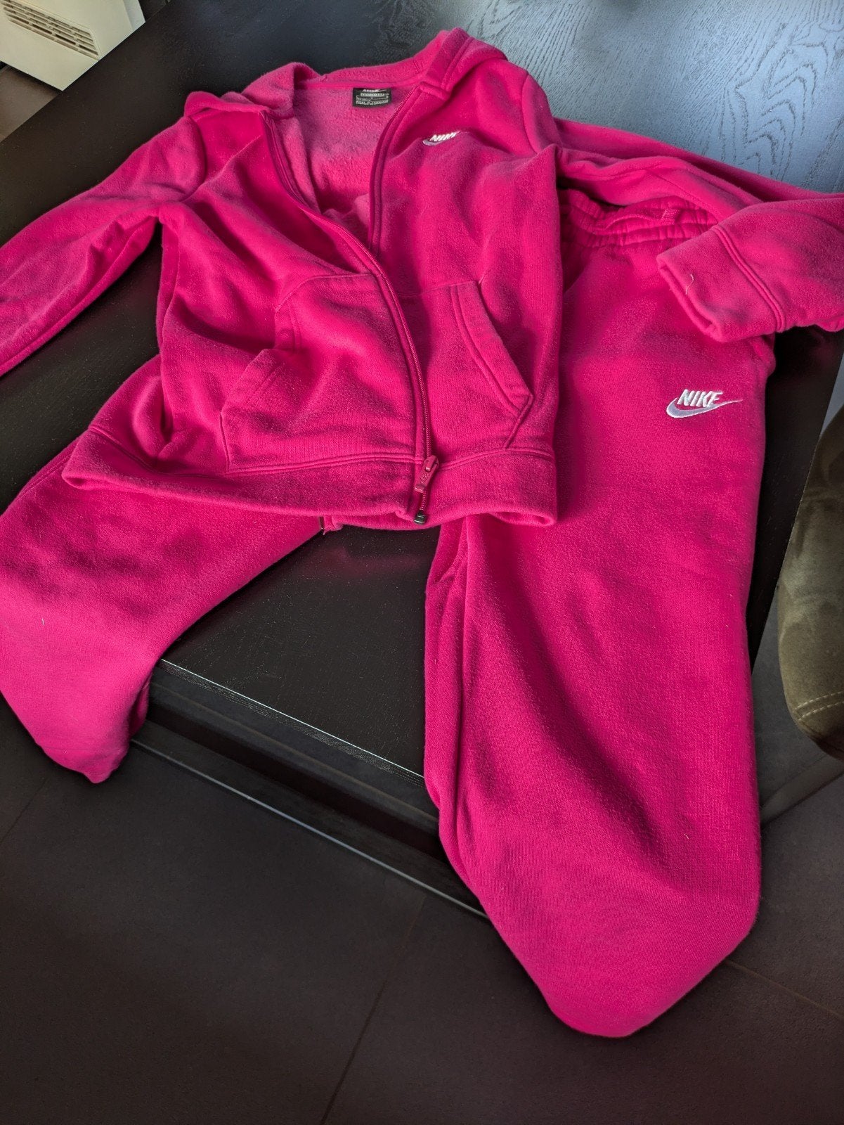 Nike trainingspak roze - maat L (147-158 cm), Meisje, Ophalen of Verzenden, Zo goed als nieuw, Setje