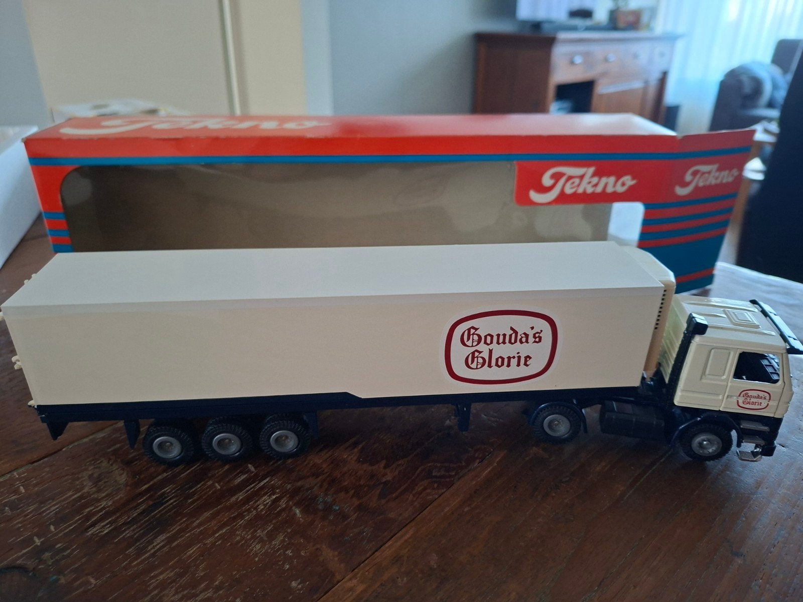 Tekno Scania Gouda's Glorie, Ophalen of Verzenden, Nieuw, Bus of Vrachtwagen, Tekno