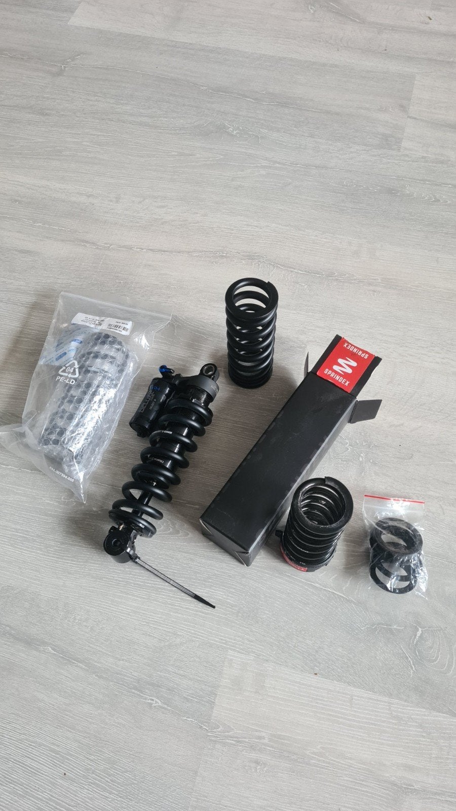 Rockshox Super Deluxe Select + Demper & extra's, Ophalen of Verzenden