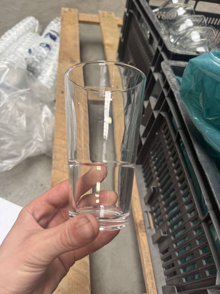 20x Bierglas vaasje incl krat, Verzamelen, Glas en Borrelglaasjes, Ophalen, Gebruikt, Bierglas