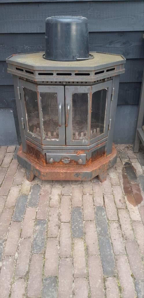 Oude Houtkachel - Opknapper, Huis en Inrichting, Kachels, Gebruikt, Vrijstaand, Houtkachel, Hout, Ophalen