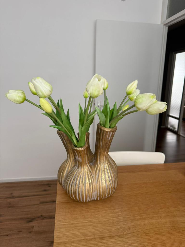 XL tulpenvaas goudkleurig met kunsttulpen, Ophalen, Zo goed als nieuw, Goud