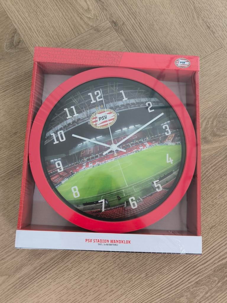 PSV klok, Ophalen, Nieuw, Wandklok