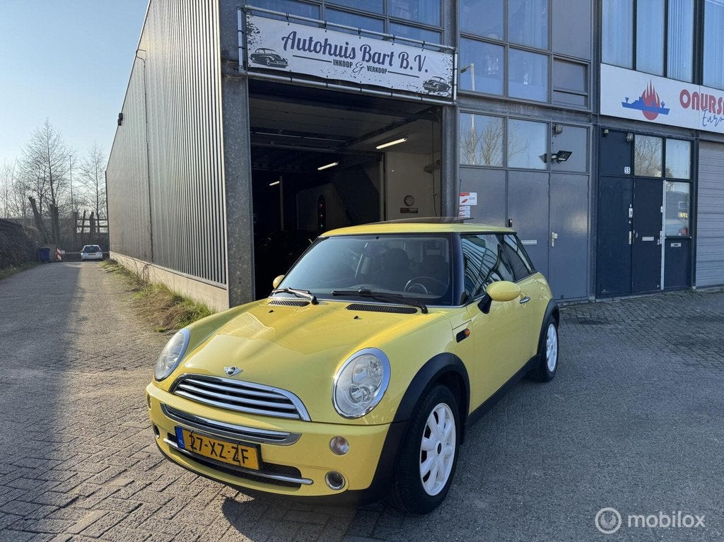 Mini Mini 1.6 One Pepper Panodak! Airco! Nieuwe APK! NAP Rap, Voorwielaandrijving, Multifunctioneel stuurwiel, Gebruikt, Zwart