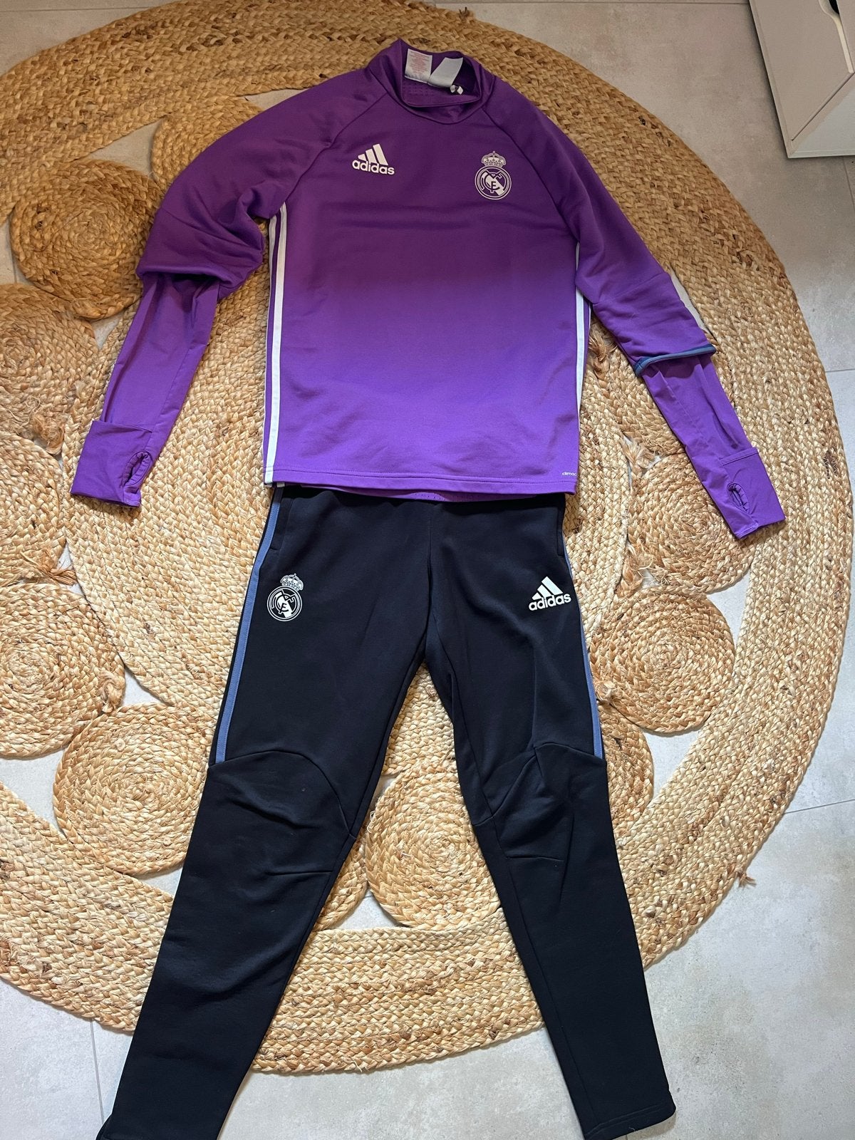 Adidas Real Madrid trainingspak paars/zwart, Ophalen, Paars, Zo goed als nieuw, Voetbal