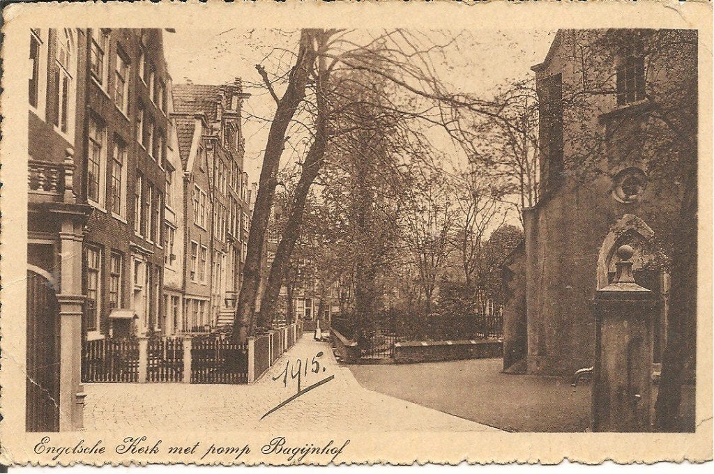 :Engelse Kerk met pomp Begijnhof, Amsterdam, Verzamelen, Ophalen of Verzenden, Voor 1920, Gelopen, Noord-Holland