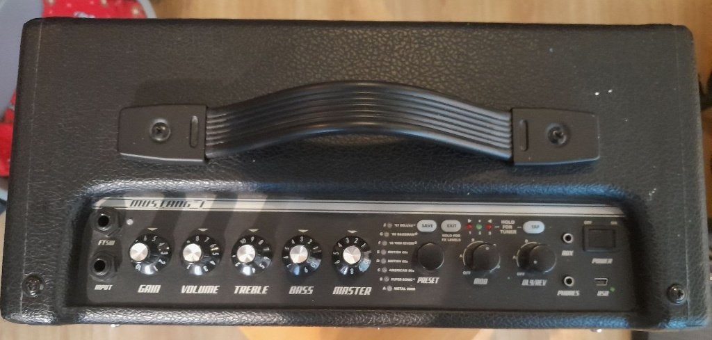 Fender Mustang 1V2, Ophalen of Verzenden, Gebruikt, Gitaar, Minder dan 50 watt
