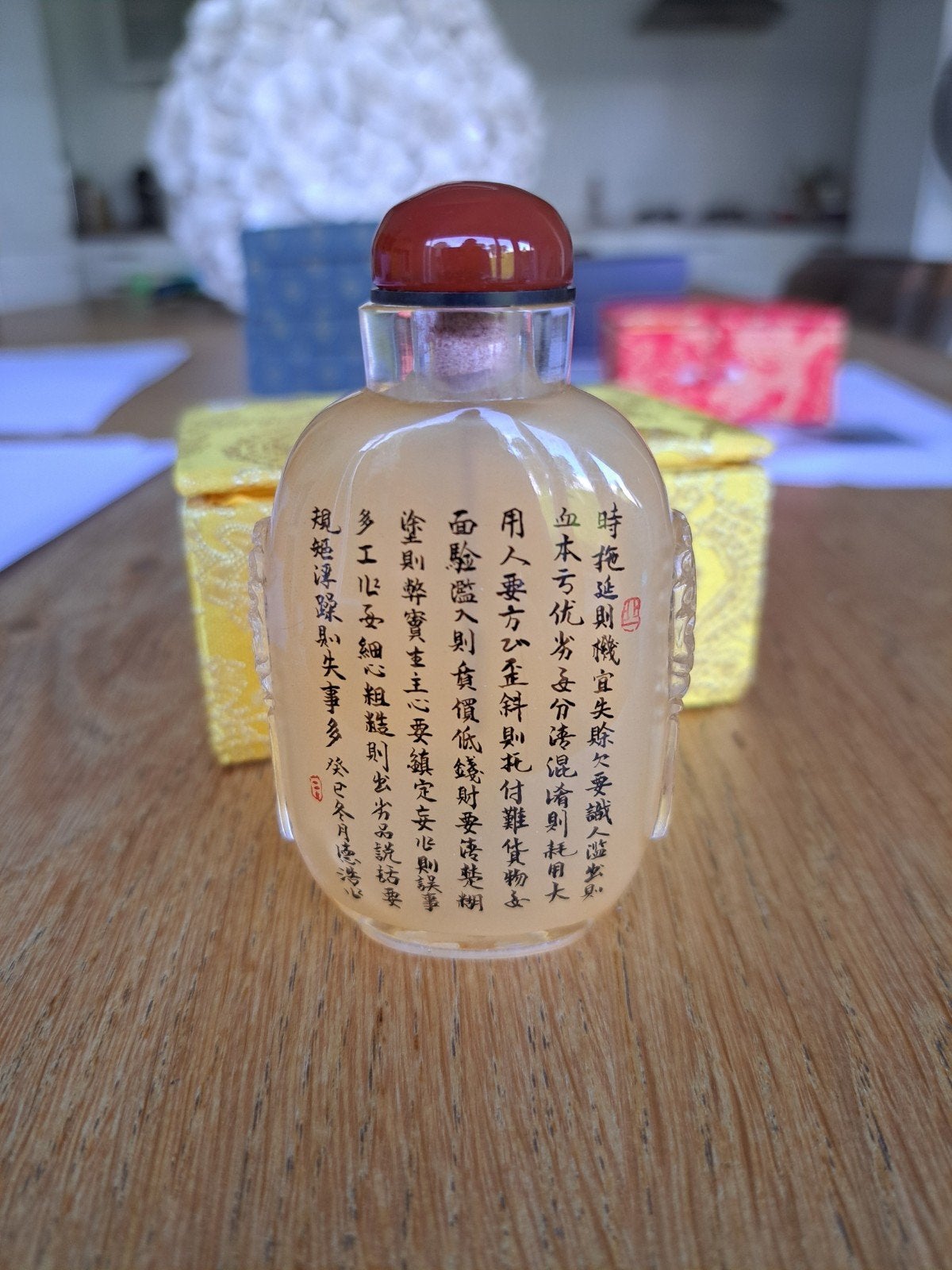 Chinees handgeschilderd snuff bottle met kalligrafie, Antiek en Kunst, Ophalen of Verzenden