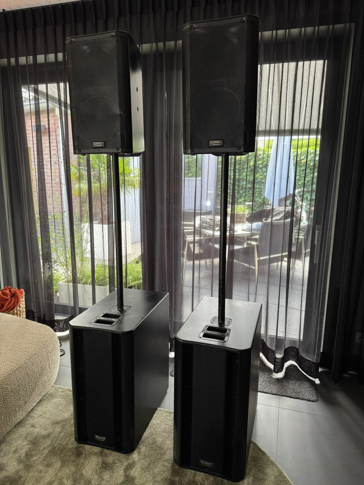 QSC K-Sub & K10 PA set - licht, veelzijdig en krachtig, Audio, Tv en Foto, Luidsprekers, Ophalen, Zo goed als nieuw, Subwoofer