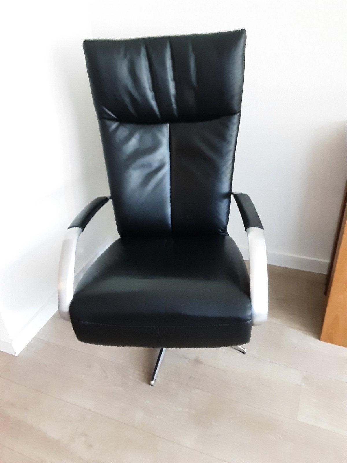 Te koop leren relaxstoel teab, Huis en Inrichting, Ophalen, Zo goed als nieuw, 50 tot 75 cm, Leer
