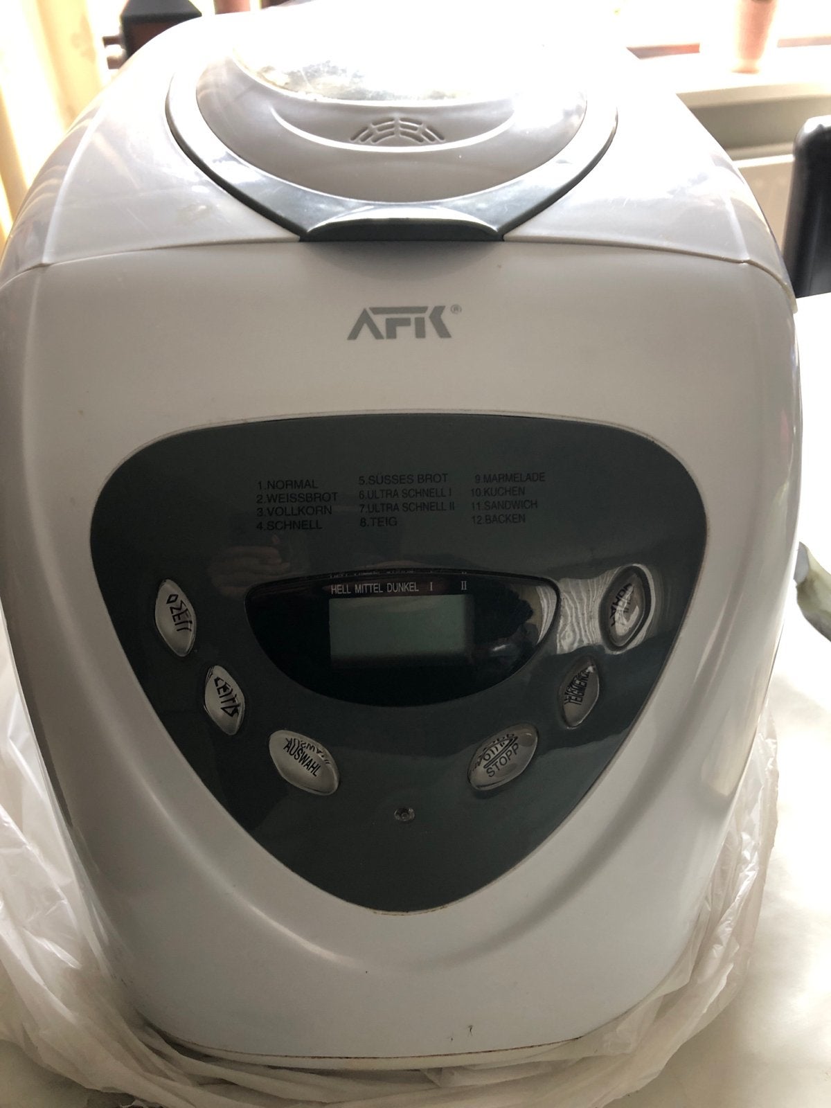 AFK Broodbakmachine met 12 programma's en timer, Gebruikt, 800 tot 1200 gram deeg, Kijkvenster, Ophalen