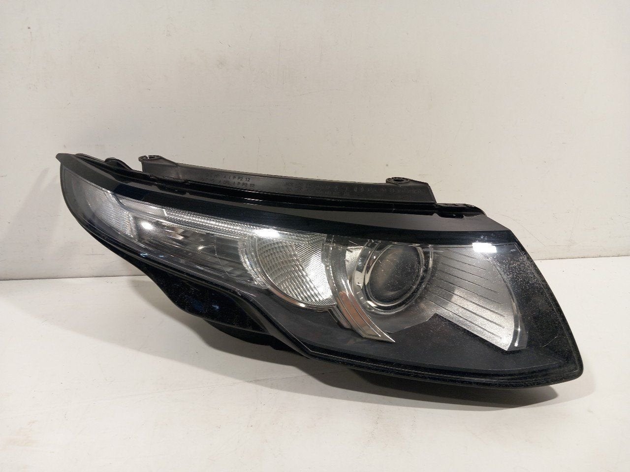 Koplamp rechts Land Rover Evoque, Onderdelen@venauto.nl, Van der Ven Autorecycling B.V., Ettenseweg 76, 4706 PB Roosendaal, The Netherlands
