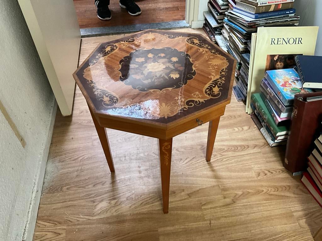 'Antieke' Italiaanse Intarsia Speeldoos Bijzettafel, Antiek en Kunst, Ophalen