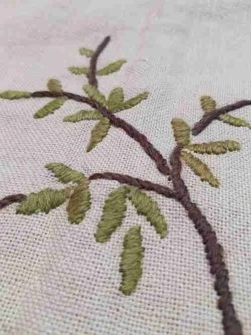 Vintage wandkleed jaren 70 geborduurde vogel 118/75, Beige, Djt@dejuistetoon.eu, Ophalen of Verzenden, Zo goed als nieuw