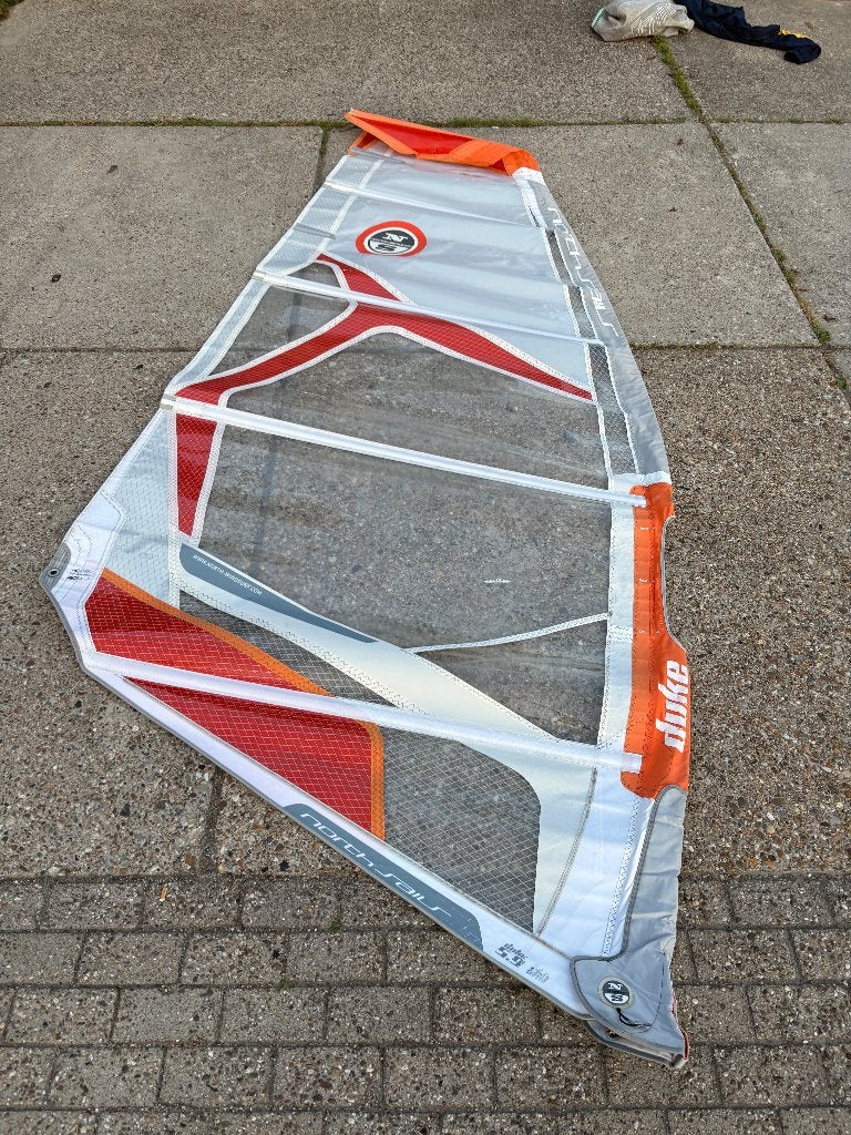 North Sails Duke 5.9m² windsurfzeil, Ophalen, Gebruikt, 5 tot 6.5 m², North Sails