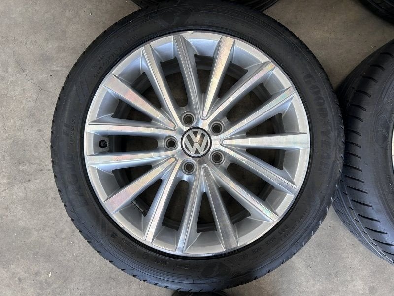 17 Queensland velgen + zomerbanden Volkswagen Golf, Auto-onderdelen, Gebruikt, -, -, Banden en Velgen