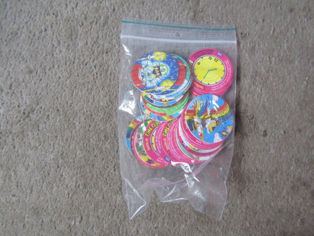 35 Flippo's van Cheetos en Looney Tunes, Ophalen of Verzenden, Chester Cheetos, Losse flippo's