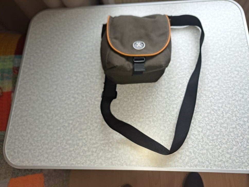 Ruime cameratas   van het merk Crumpler, Ophalen of Verzenden, Schoudertas, Overige merken