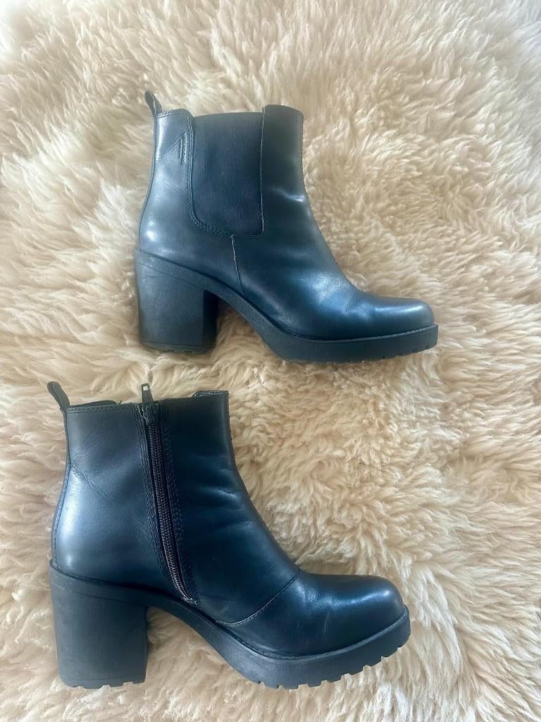 laarzen vagabond chelsea boots 39 zwaart, Zwart, Lage of Enkellaarzen, Ophalen of Verzenden, Zo goed als nieuw