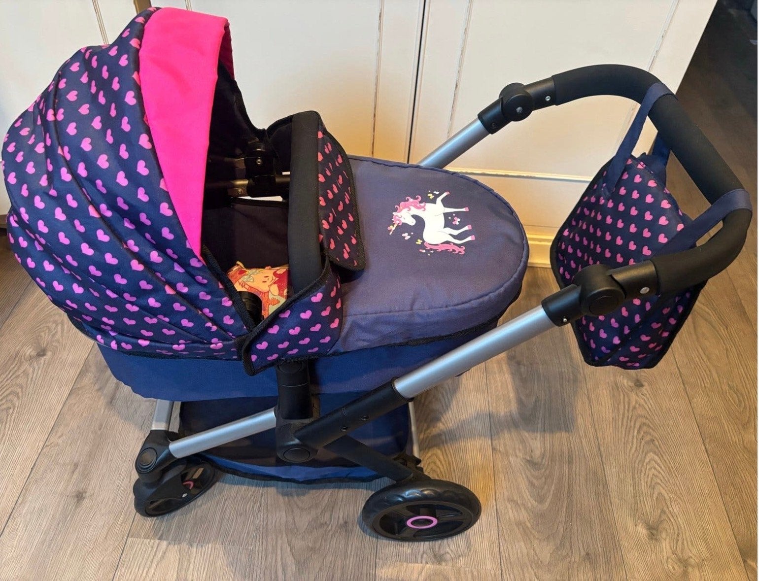 Poppenwagen met baby born pop met flesje 40€ en gratis erbij, Ophalen of Verzenden, Gebruikt, Babypop